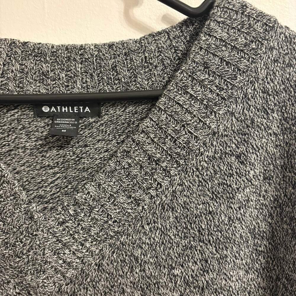 ATHLETA Vital V-Neck Tunic Sweater Cashmere Wool Blend Gray Heathered Medium - Picture 2 of 4